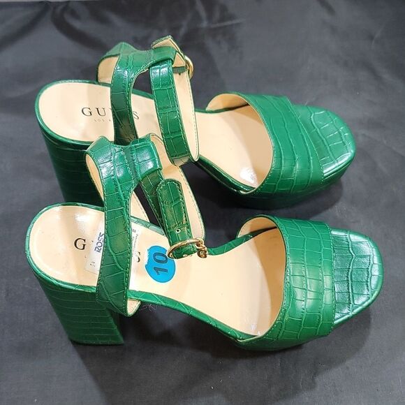 BRAND NEW GUESS WGRESTORE-R CROCODILE EMBOSSED LEATHER PLATFORM SANDALS R3 - Picture 10 of 16
